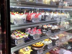 面包甜点陈列柜-85度C(广州石牌桥店)