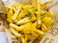 -FAIRYLAND龙族星球主题餐厅(凯丹广场店)