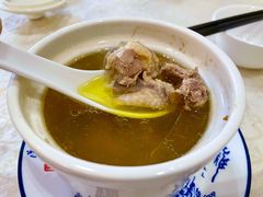 花旗参炖珍珠鸡-巫记鸡饭店