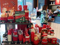 零售区-星巴克臻选(莘庄仲盛店)