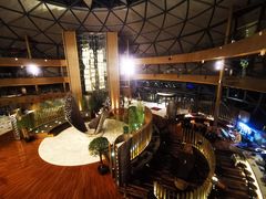 -上海滴水湖皇冠假日酒店