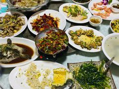 -范饭椰林川湘味海鲜·椰子鸡(三亚湾椰梦长廊店)