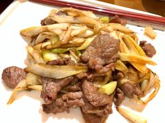 京葱孜然爆羊肉-广州中心皇冠假日酒店·百粤楼