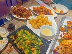 -嗨辣小聚·盘锦河蟹·海鲜烧烤龙虾(盘锦十年好店)