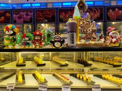 甜品柜-帝企鹅自助餐厅•儿童岛•真企鹅(长隆企鹅酒店)