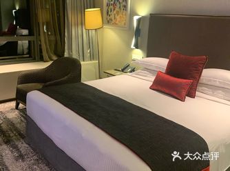 超市旁边水果店，再配上榴莲，美滋滋滴