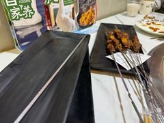 -哈尔滨烧烤·山河村铁锅炖(交大店)