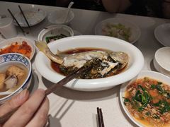雪菜蒸小黄鱼-泉上·发现DISCOVERY ·黔菜餐厅(银海元隆广场店)