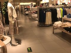 -H&M(星河城店)