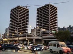 -上海游泳馆(地铁站)