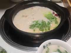 -粤小煲鲜汤猪肚鸡(丹尼斯二天地店)