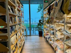 -猫的天空之城概念书店(北戴河蔚蓝海岸店)