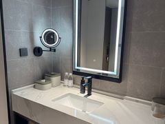 -杭州西湖湖滨银泰亚朵酒店