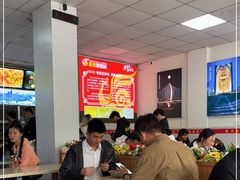 大堂-凤张螺蛳粉·爽口粉(跃进路总店)