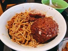 红烧狮子头-谷沙屋面铺