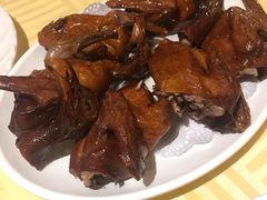 招牌烤乳鸽-石岐佬中山菜馆(张溪店)