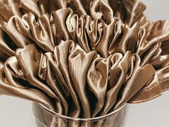 -皇饭儿餐饮管理有限公司(赞成大厦店)