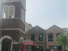 -王府井奥莱临潼小镇(临潼店)