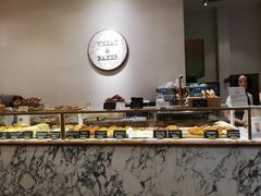 面包甜点陈列柜-WHEAT&BAKER-麥(凯德来福士店)