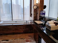 -广州天河希尔顿酒店