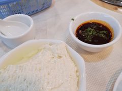 -渝君重庆火锅(嘉宾路店)