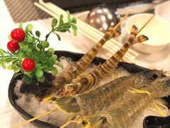 -鲜入围煮花胶鸡海鲜火锅