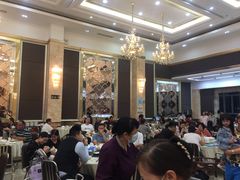 大堂-轩记海鲜餐厅·四十五年老字号·经典粤菜(西区彩虹店)