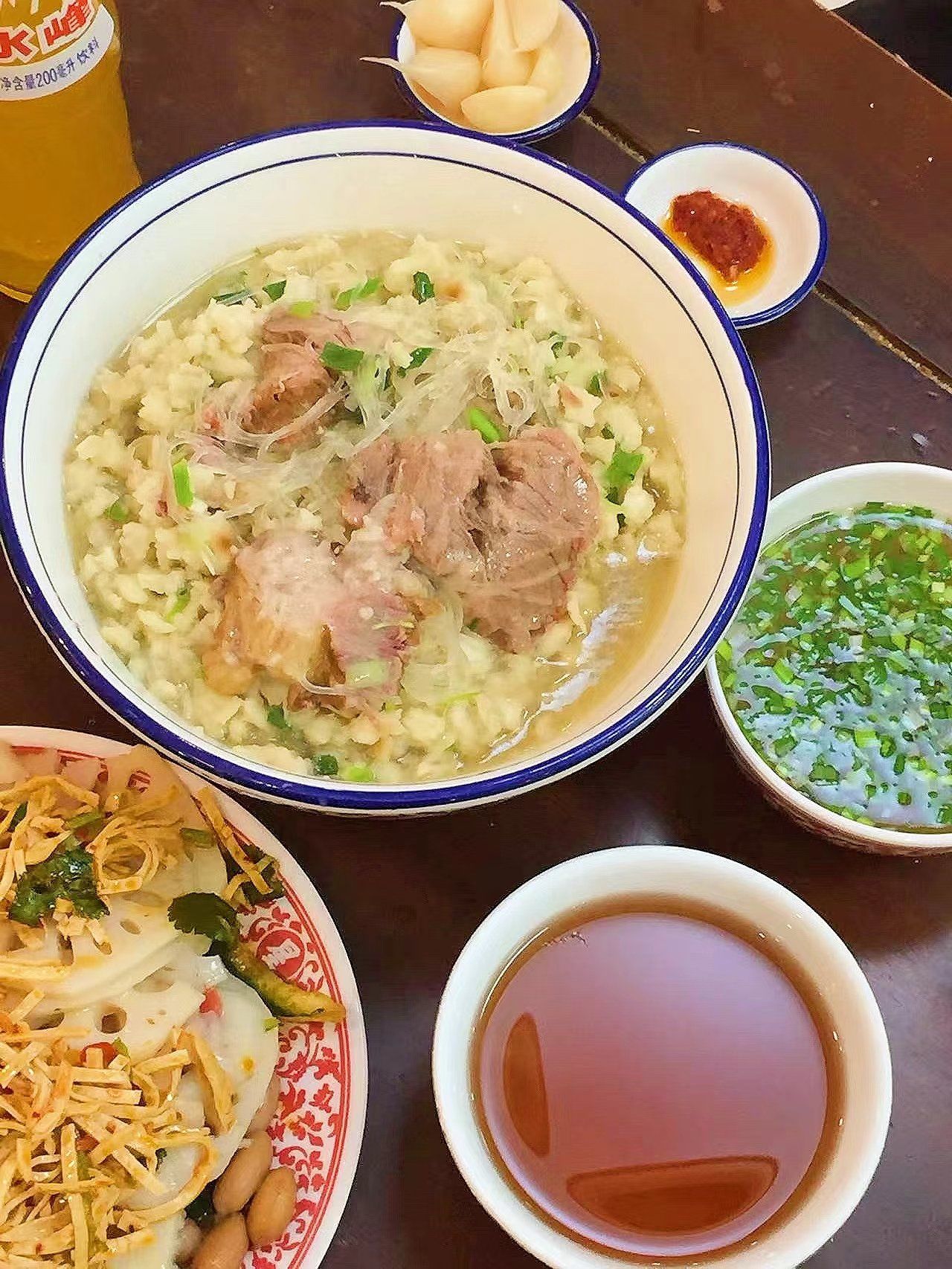 西安莲湖路上的宝藏美食一间星月牛羊肉泡馍