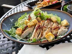 炭烤鸡胸肉凯撒沙拉-bluefrog蓝蛙(恒隆广场店)