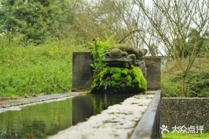 新民场镇鹿野苑石刻艺术博物馆图片