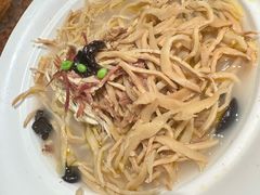 火腿笋干丝-吴越荣记苏州菜·松鼠桂鱼 100% 活鱼现做(月光码头店)