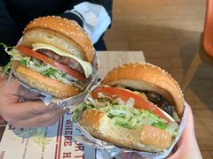 -The Habit Burger Grill 哈比特汉堡(复兴soho店)