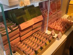 面包甜点陈列柜-好利来(光华中心店)