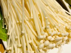 -茸梅路右拐龙虾-农家菜(松江店)