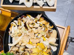 -一朵菌·野生菌探索家火锅(南亚店)