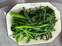 -银峰农庄·特色烧鸡·鲜无花果浸鸡