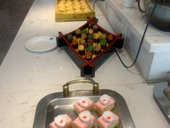 -李氏圣鲸大型自助餐