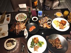 -唐拉雅秀酒店-西锦汇空中BBQ·思创餐厅