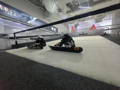 -SNOW51城市滑雪(万象城店)