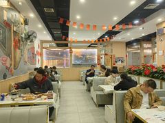 -江城燕子大排档(江汉路步行街店)