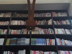 -钟书阁(松江泰晤士小镇店)