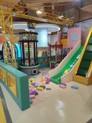 -多多淘儿童体验中心(重庆来福士店)