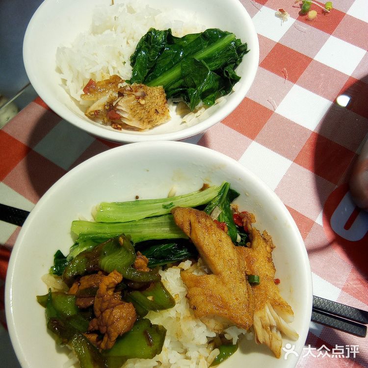 在长沙,35元你可以吃到三菜一汤,包茶水、纸巾和米饭!