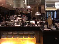 -上海西藏大厦万怡自助餐厅(徐汇店)