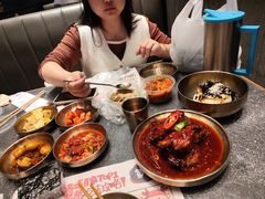 -草家酱蟹炭火烤肉店(珲春南路二店)
