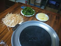 -石记东北风味烤肉店(子固路店)