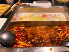 -百年川椒重庆老火锅(光谷店)