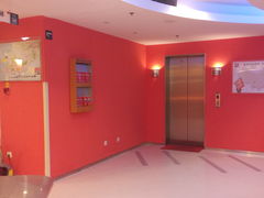 -宜必思酒店(青岛五四广场宁夏路地铁站店)