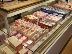 -好利来(东四店)
