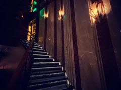 -Mogul Eatery·大亨餐酒馆